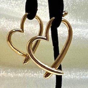 💖Two Part Gold Tone Heart Earrings. Fun to wear! /E